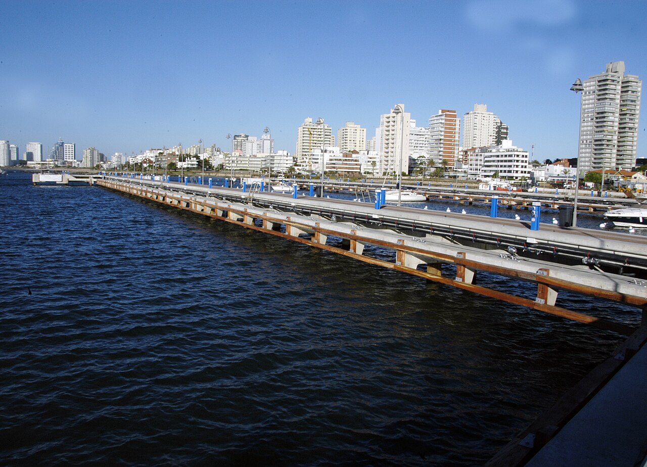 Escollera, Punta del Este, Uruguay