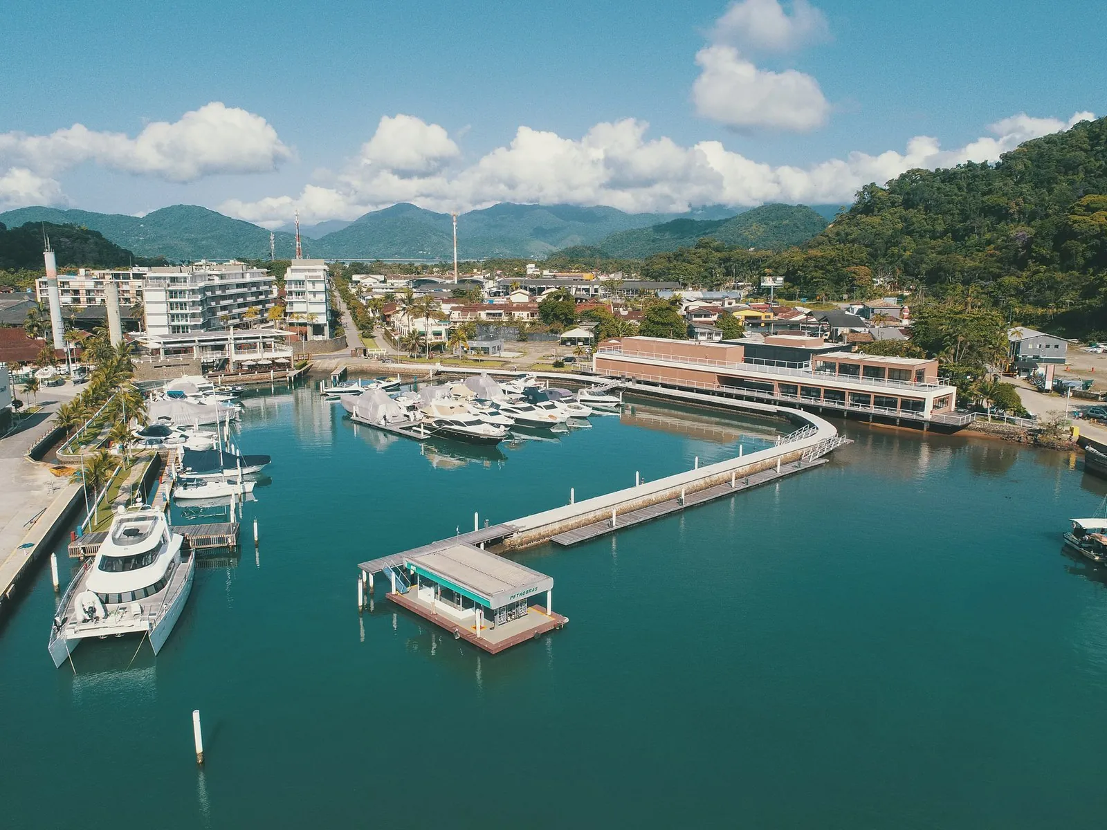 Voga Marine, Ubatuba, Brazil